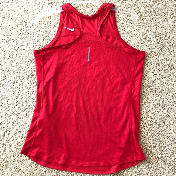 2 Piece Nike Dri-Fit Razor Back Athletic Tank Top & Under Armour black pants - Picture 9 of 9